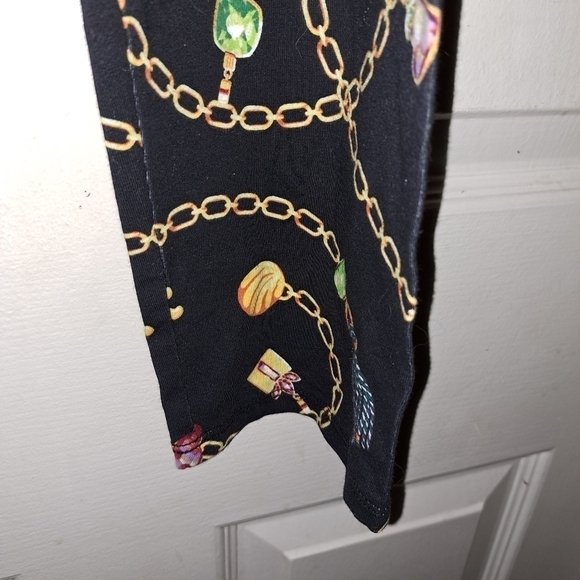 Two pairs of leggings - Picture 8 of 9